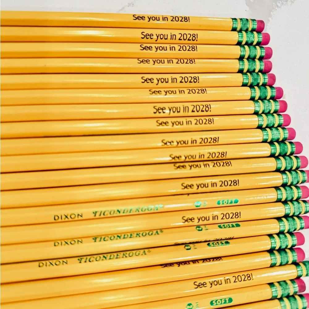 Personalized pencils. Pack of 10. Mix and match colors